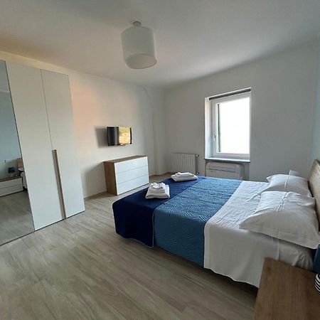 Casa Vacanze Merletto Imperia Exterior foto